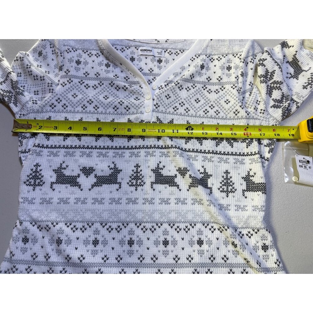 Sonoma Womens Size M 2-Piece Thermal Pajama Set With Reindeer & Snowflake Print - Picture 8 of 11